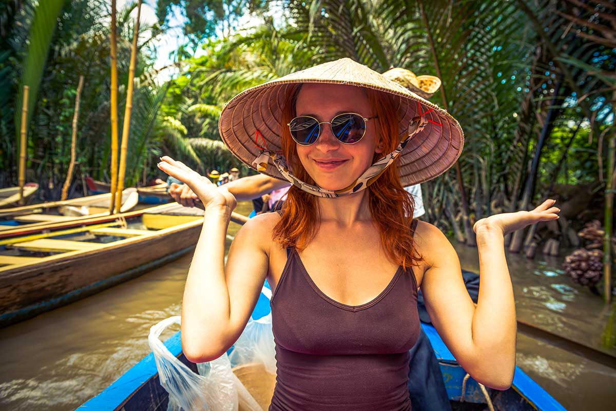 Why Dutch Tourists Should Use eSIM Instead of Roaming in Vietnam